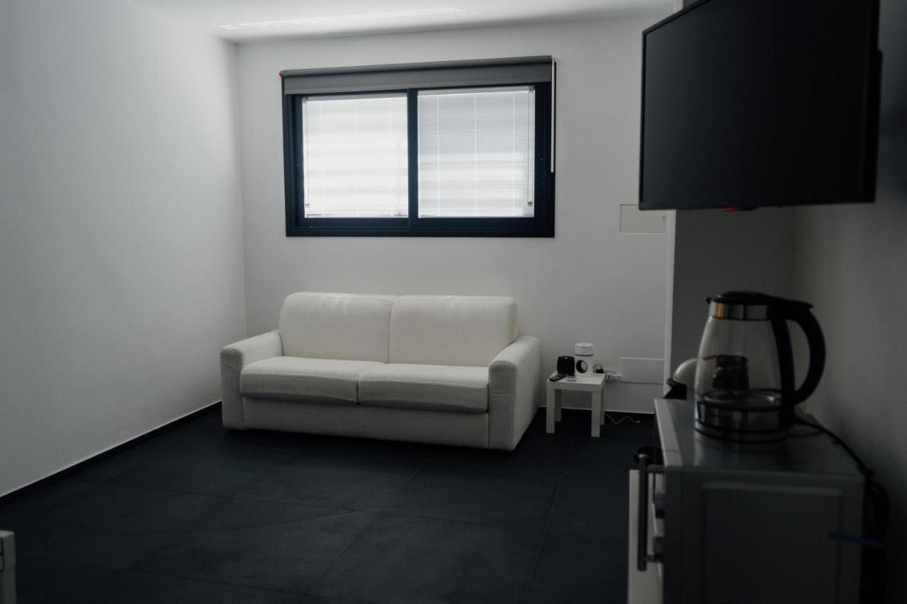 Domus Residence - Orazio - Бари Екстериор снимка